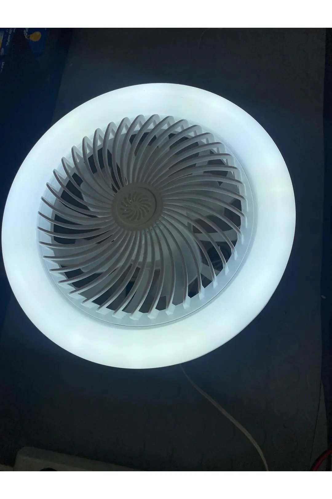 VANTİLATÖRLÜ LED AMPUL